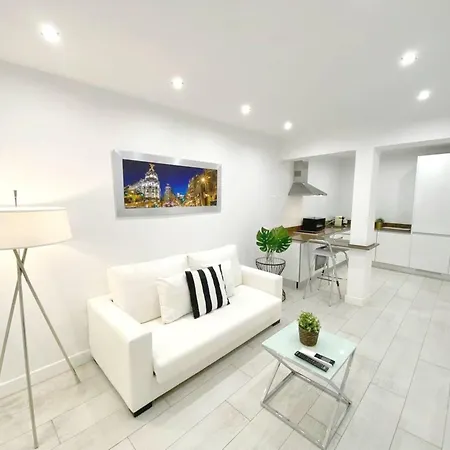 Apartamento De Diseno En Plaza Mayor Madrid Exterior photo