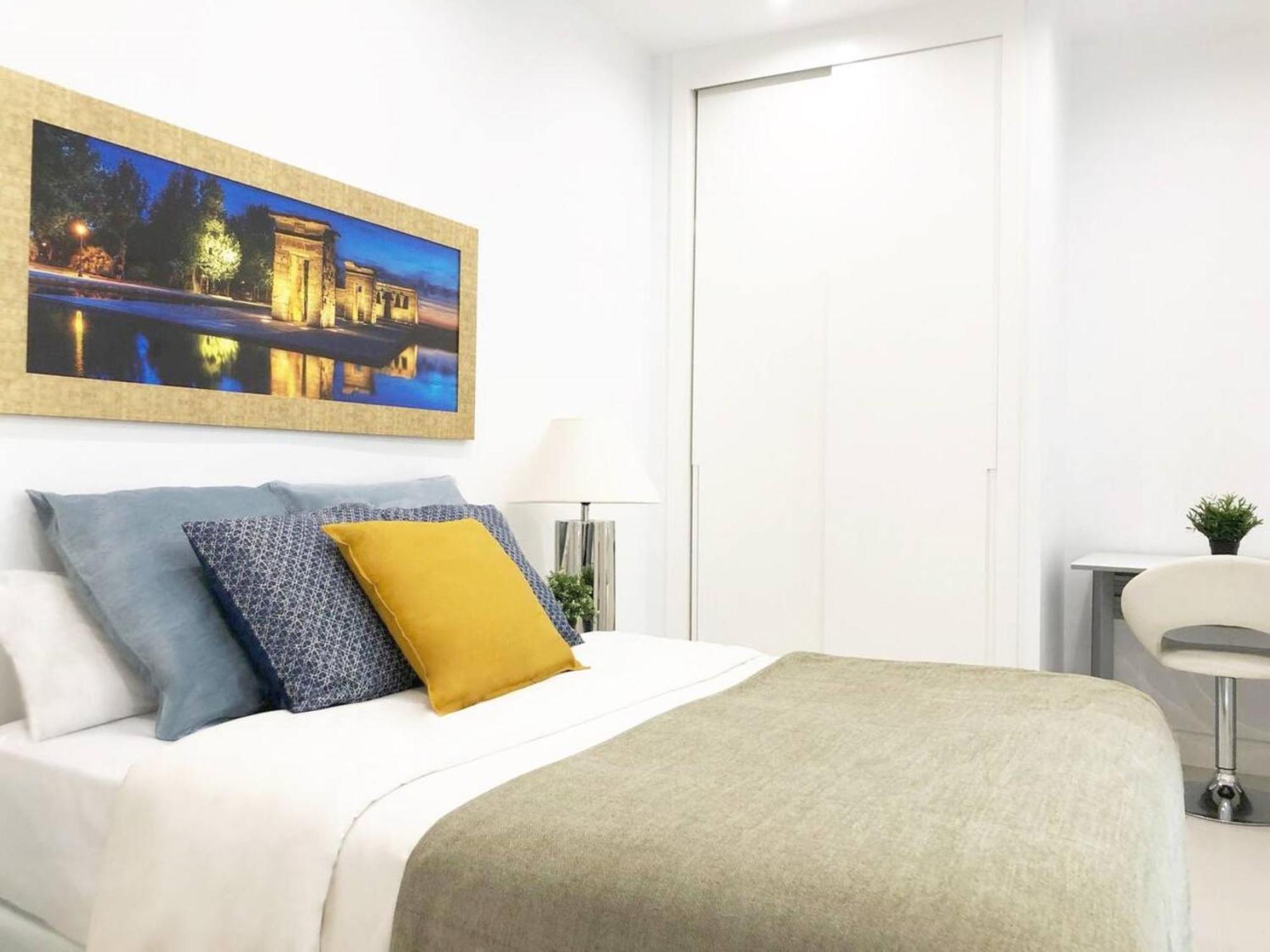 Apartamento De Diseno En Plaza Mayor Madri